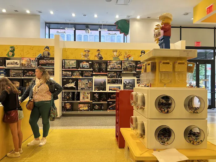 The LEGO® Store Flatiron District 2