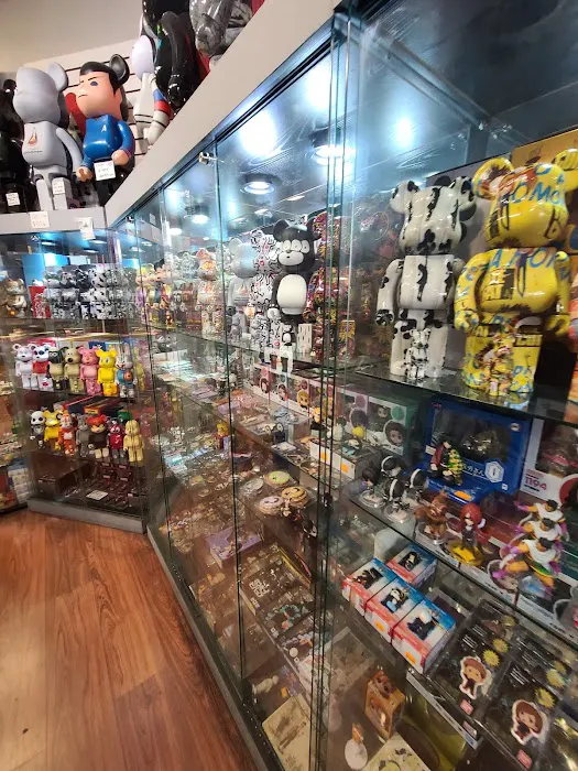 Toy Tokyo 8