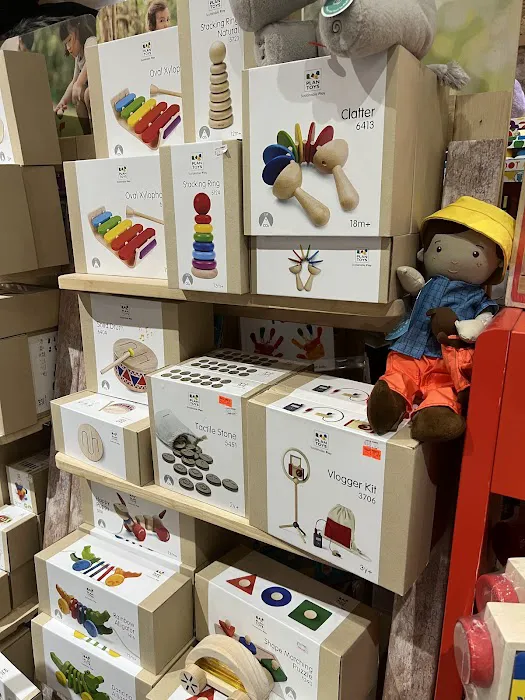 Little Things Toy Store 8