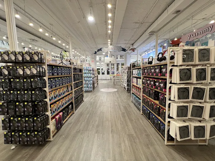 MINISO USA 7