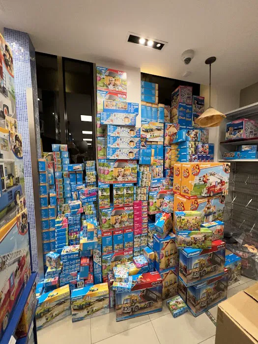 Toys 4 U Local 8