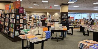 Barnes & Noble