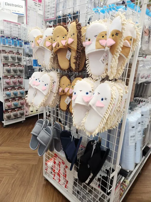 Daiso - Japanese Household Goods 1