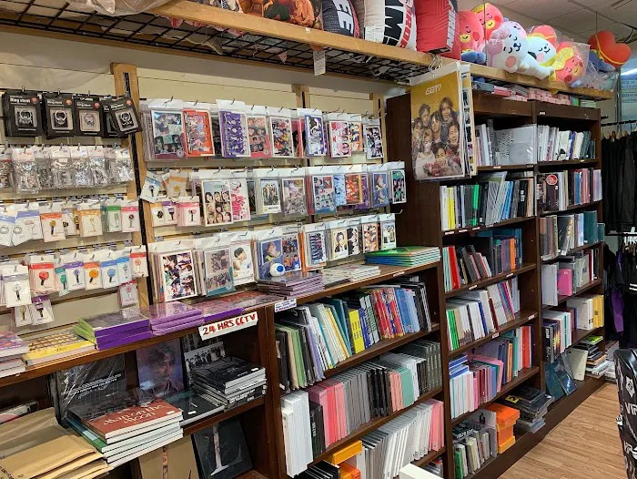 New Character House and Kpop Store 7