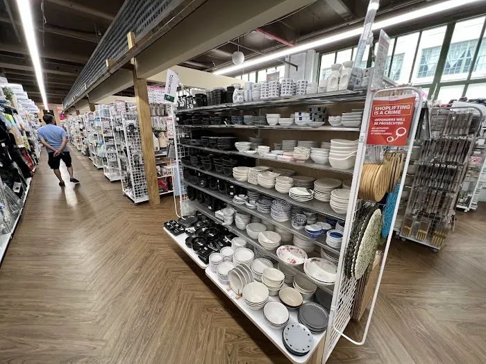 Daiso - Japanese Household Goods 6