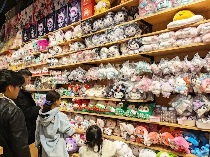 Akiba House - Queens Anime Store 6