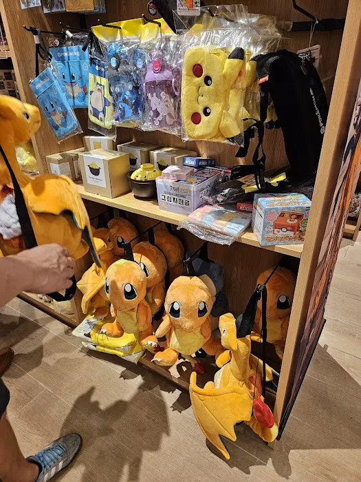 Akiba House - Queens Anime Store 0