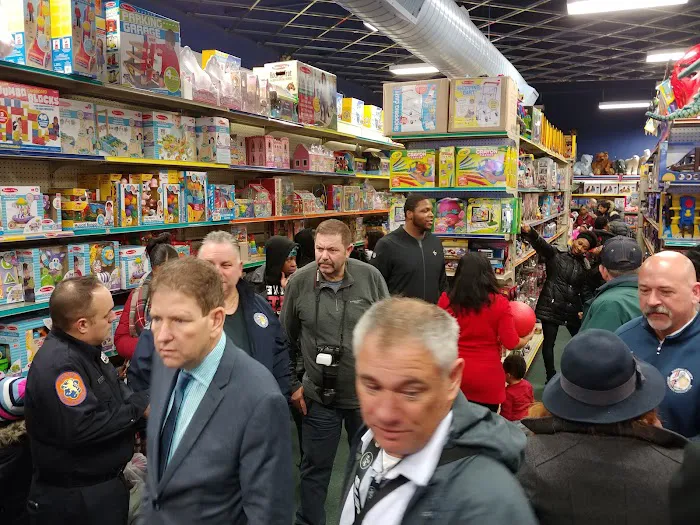 Matty's Toy Stop 8