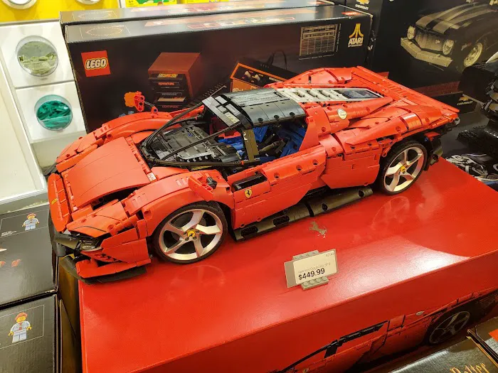 The LEGO® Store Garden State 2