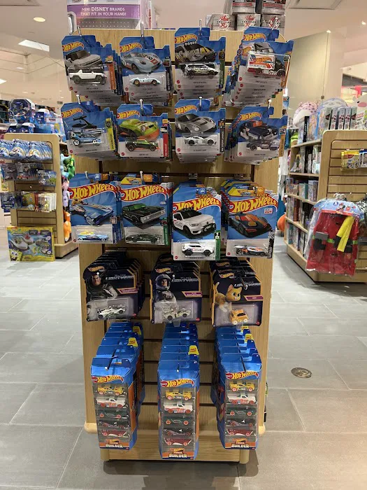 Toy Republic 9