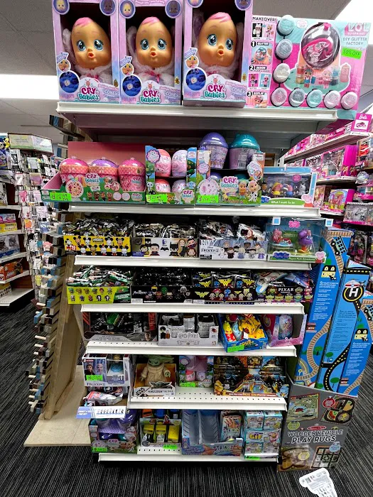 Levine's Hallmark (Toys and Gifts ) 2