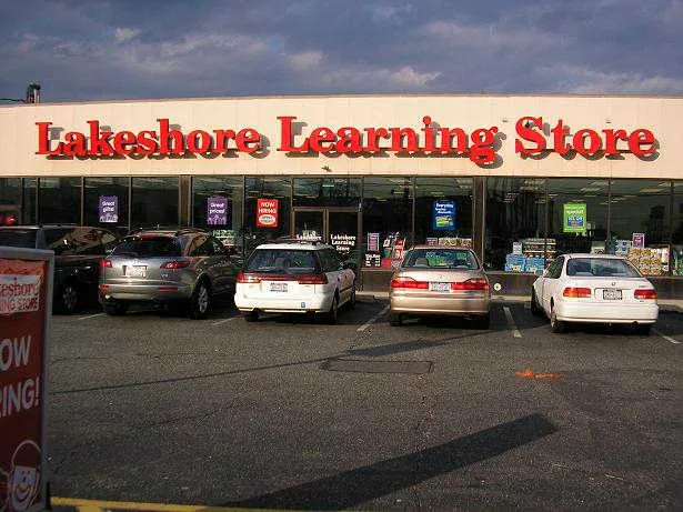 Lakeshore Learning Store 0