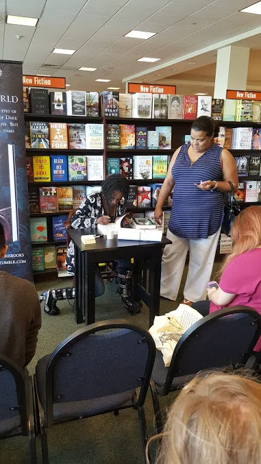 Barnes & Noble 2