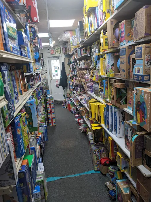 Tons Of Toys 8