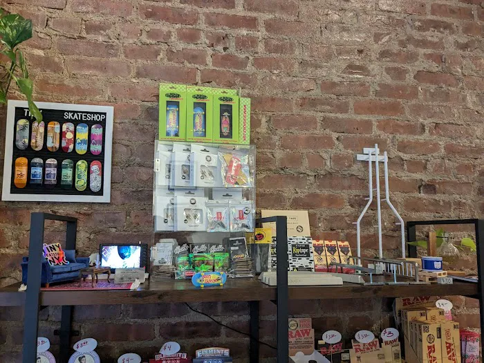 Tiny Skateshop 1