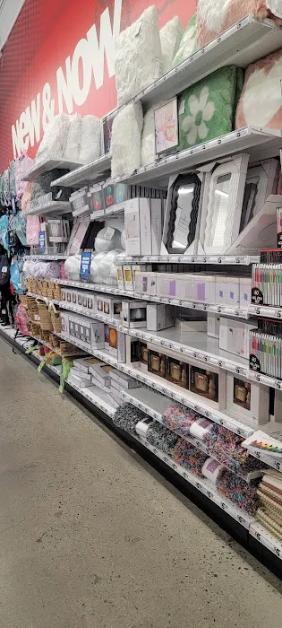 Five Below 5