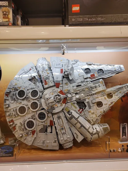 The LEGO® Store Westchester 5