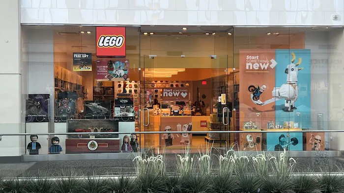The LEGO® Store Westchester 1
