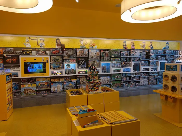 The LEGO® Store Westchester 7