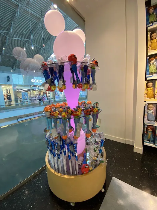Disney Store 4