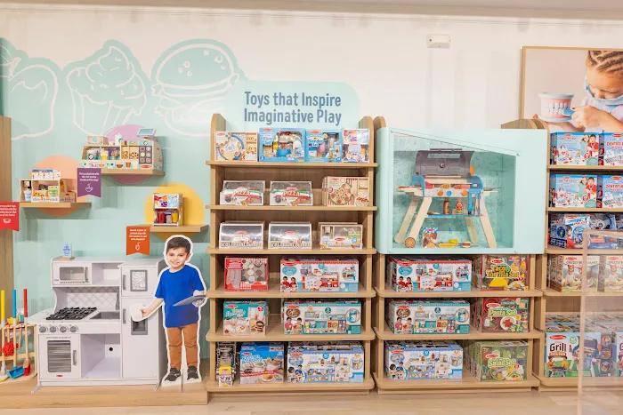 Melissa & Doug Toy Store 9