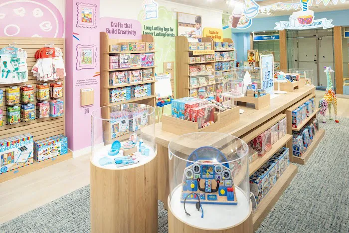 Melissa & Doug Toy Store 8
