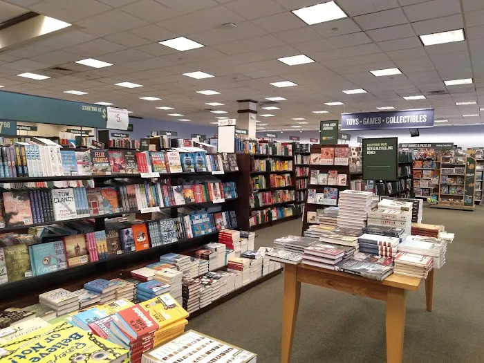 Barnes & Noble 1