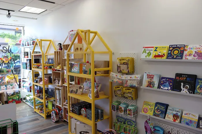 Argyle Toys 0