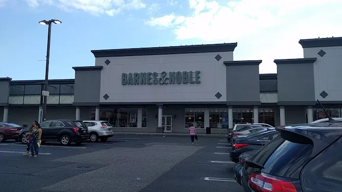 Barnes & Noble 2