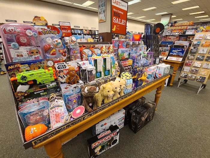 Barnes & Noble 5