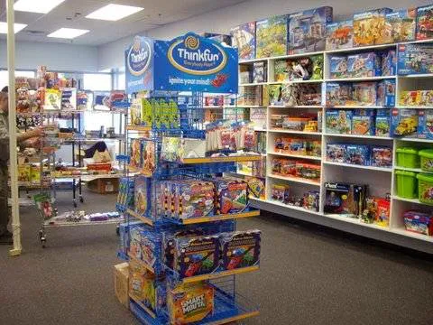 ToyRiffic2 3
