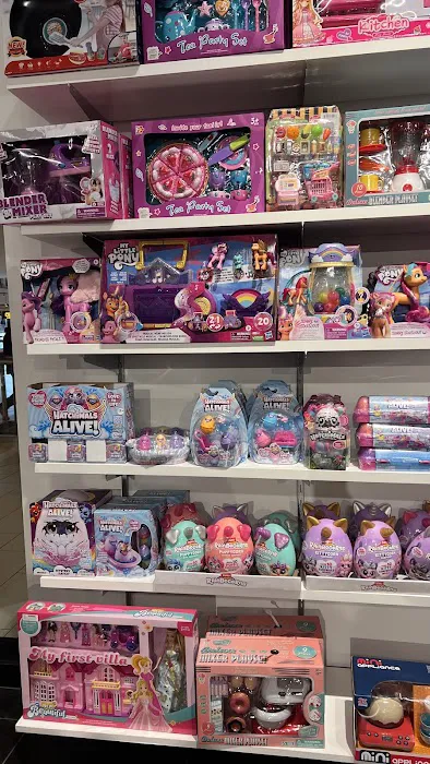 Toy Republic 9