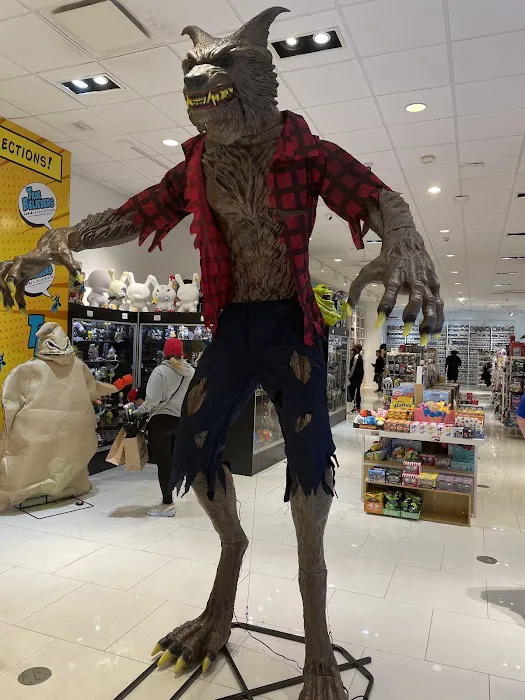 True Believers Gaming & Collectibles Palisades 6