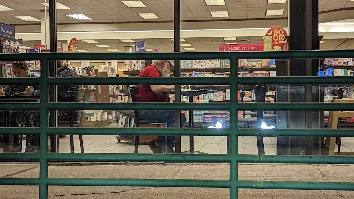 Barnes & Noble 5