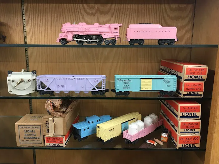 Train Collectors Warehouse 0