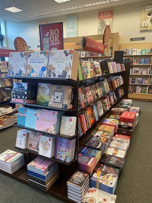 Barnes & Noble 7