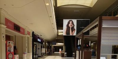 Barnes & Noble