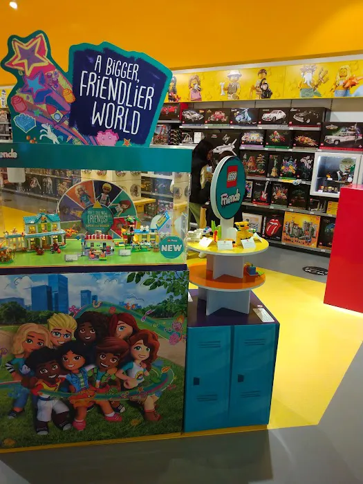 The LEGO® Store Staten Island 5