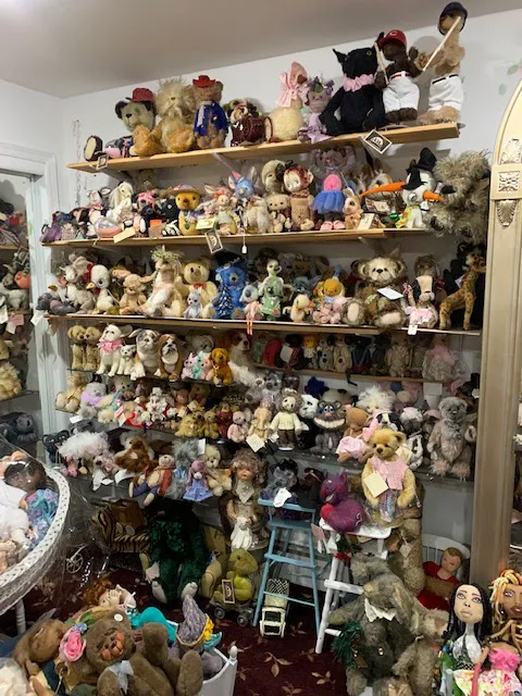 Diane's Doll Shoppe 4