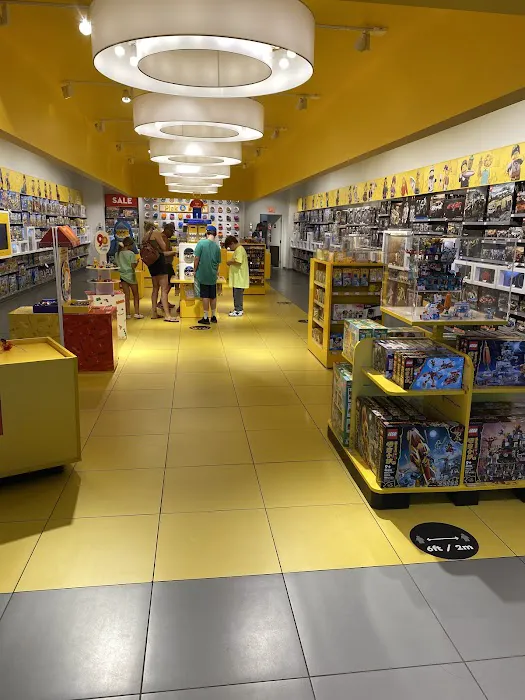 The LEGO® Store Smith Haven Mall 2