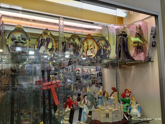Milo Toys & Collectables 1