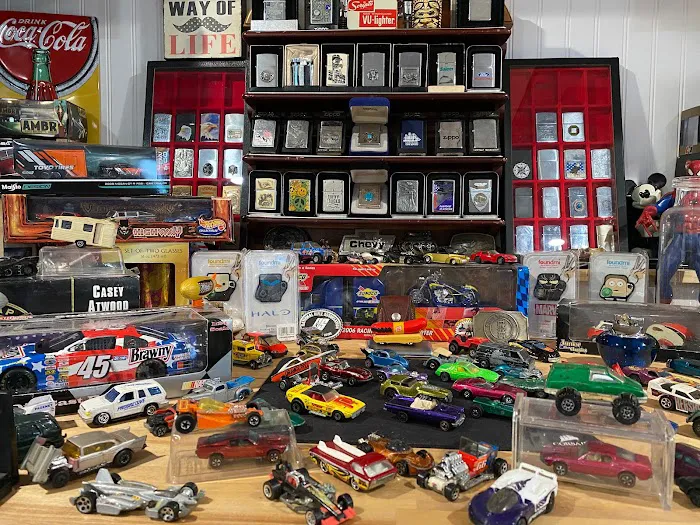 The Long Island Peddler Toys and Antiques 4