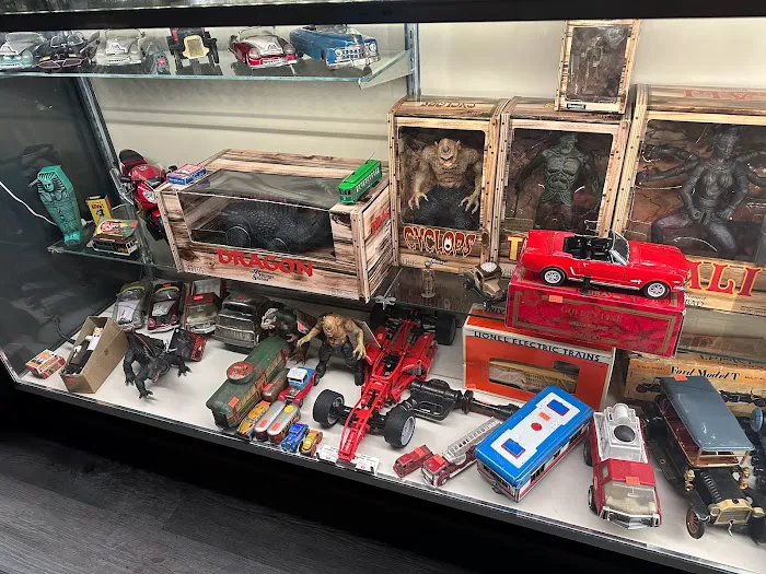 The Long Island Peddler Toys and Antiques 5