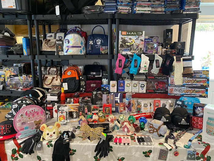 The Long Island Peddler Toys and Antiques 9