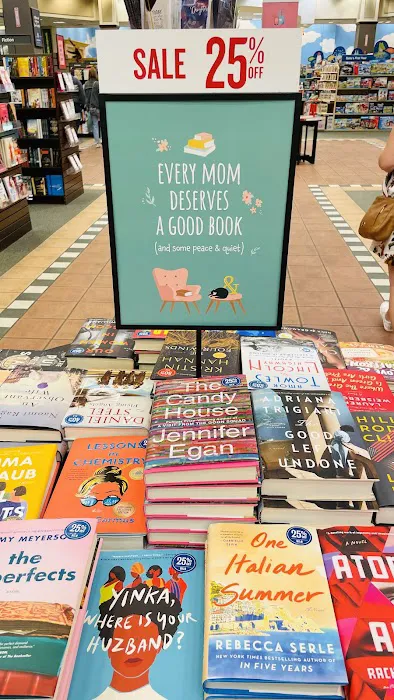 Barnes & Noble 1