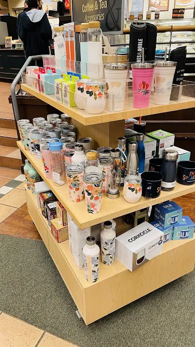 Barnes & Noble 3