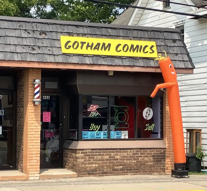 Gotham Comics & Toys 9