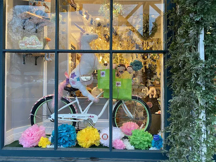 Serendipity Toys & Books 0