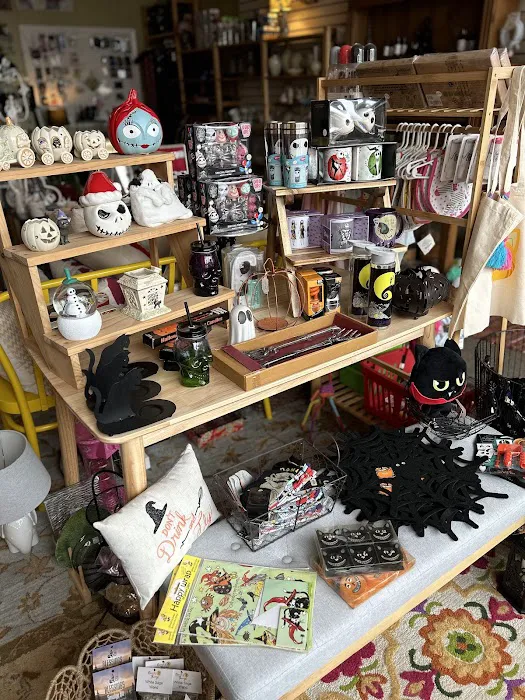 Nonie's Things 4