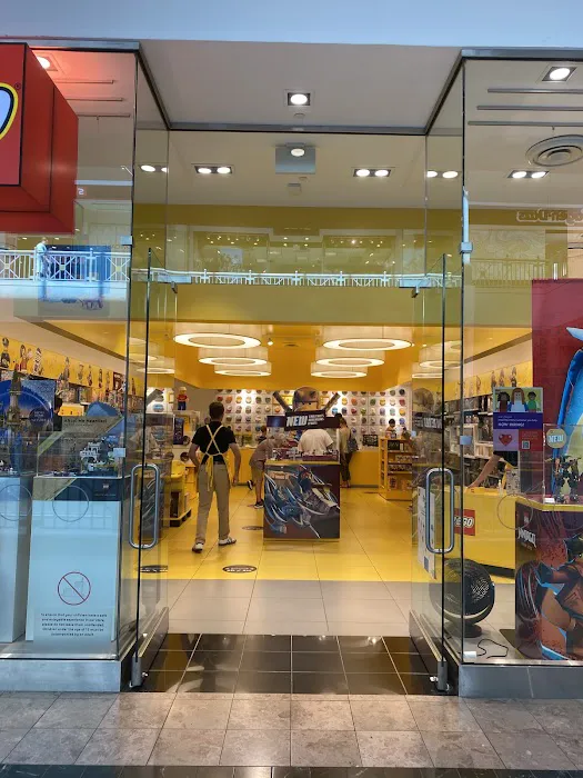 The LEGO® Store Bridgewater Commons 7